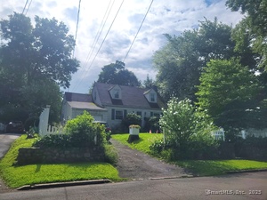 99 Woodbury Avenue