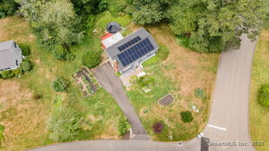 Homes for sale in East Lyme, CT | 37 Stoneywood Dr, East Lyme, CT 06357 | MLS# 24111754