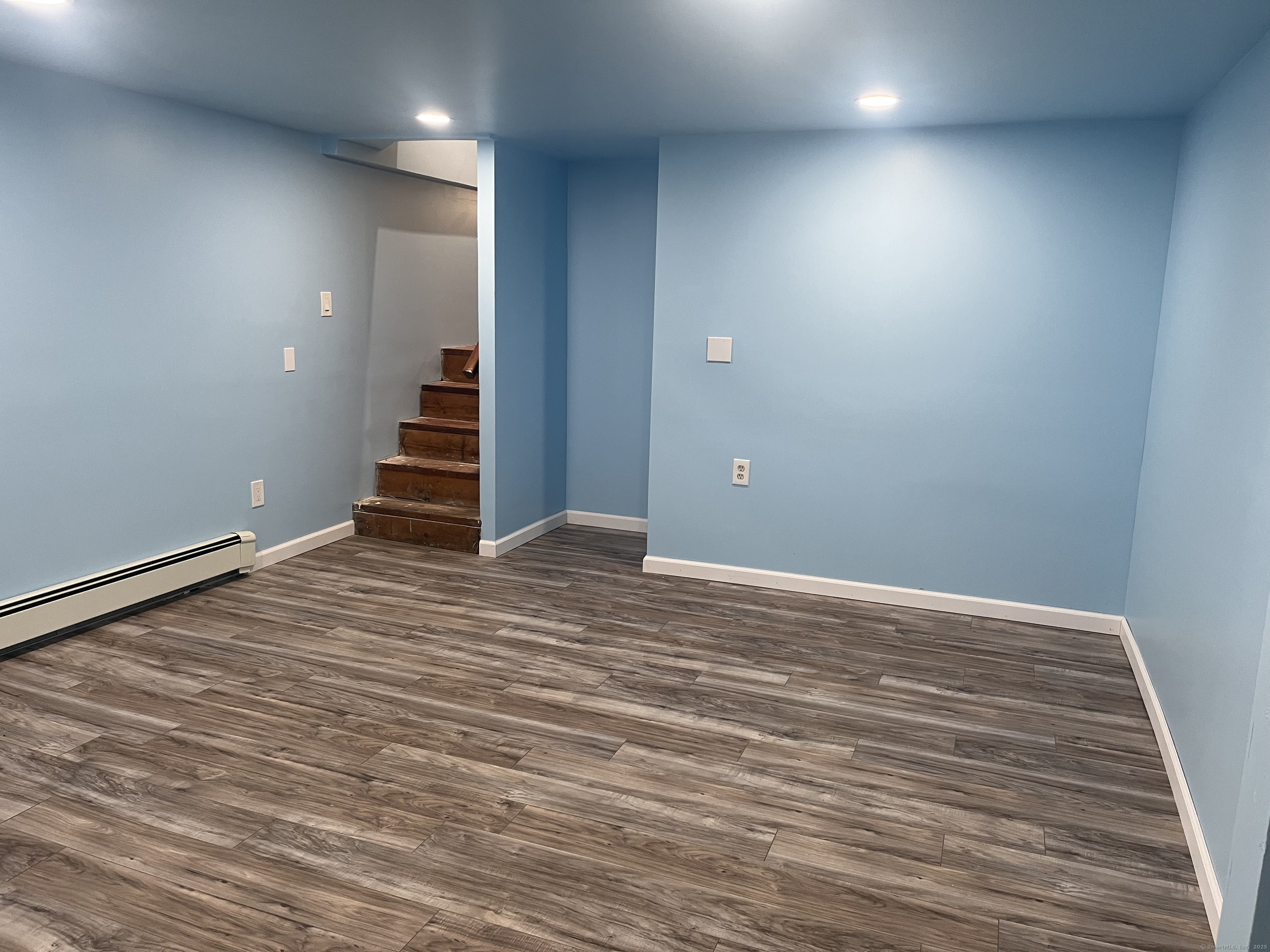 7 Maple Ridge, Danbury, 06811, 3 Bedrooms Bedrooms, ,2 BathroomsBathrooms,Residential Rental,For Sale,Maple Ridge,24110886
