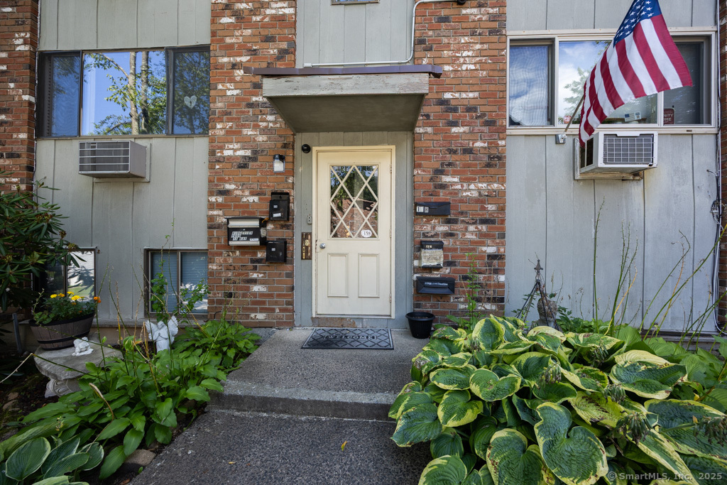 15 Kay Lane Waterbury CT