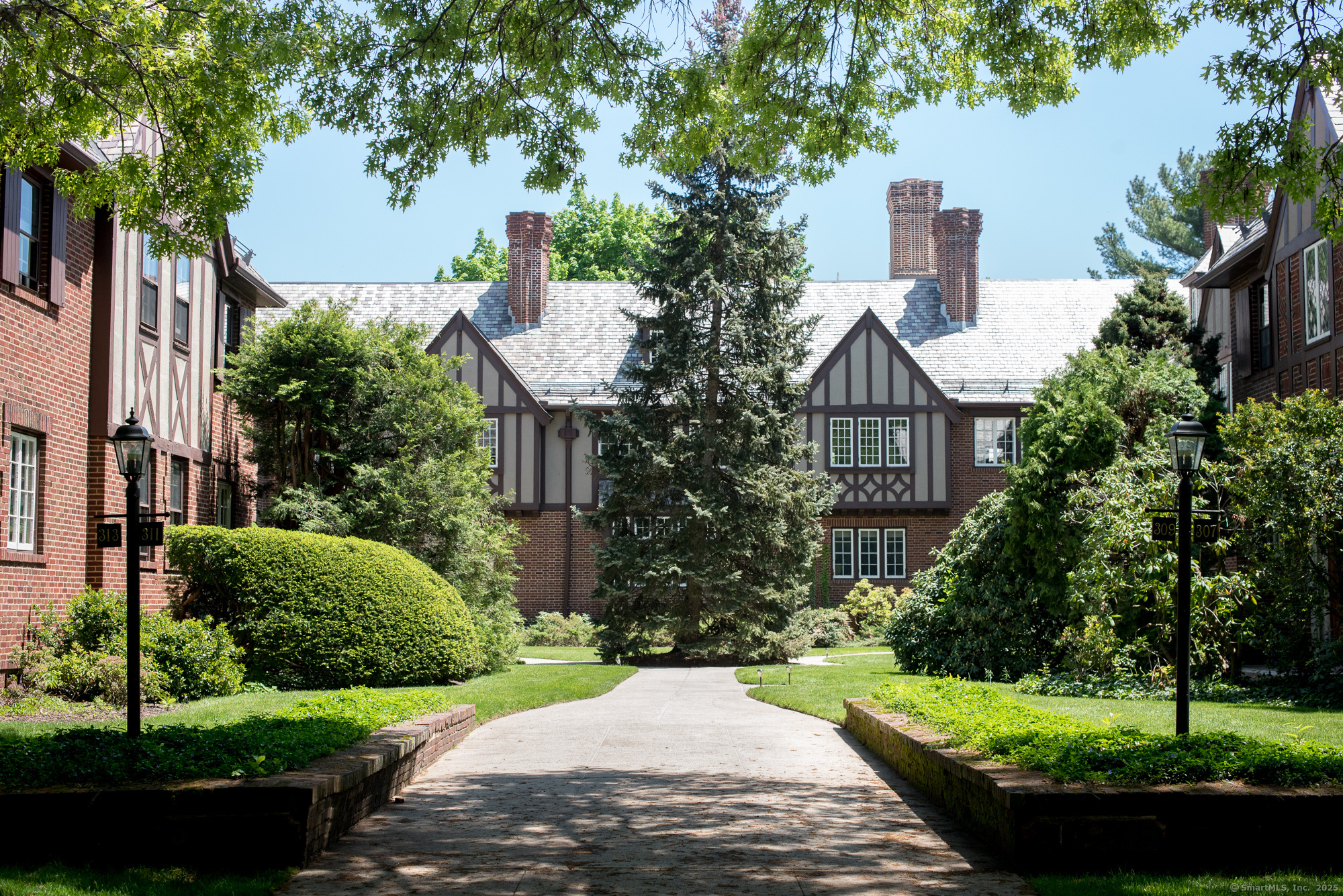 313 Saint Ronan Street New Haven CT