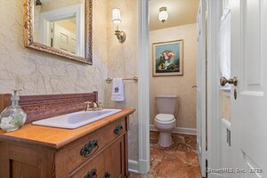 Homes for sale in North Haven, CT | 26 Old Orchard Rd, North Haven, CT 06473 | MLS# 24114056