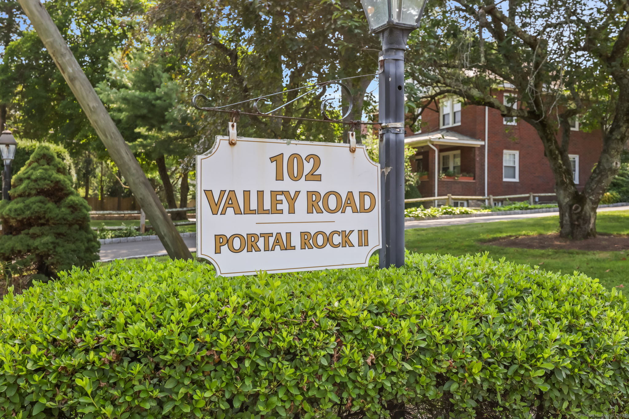 102 Valley Road, Greenwich, Connecticut photo 1