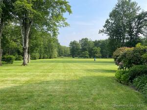 Homes for sale in Easton, CT | 90 Redding Rd, Easton, CT 06612 | MLS# 24115363