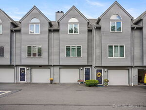 81 Wolfpit Avenue, Unit D3