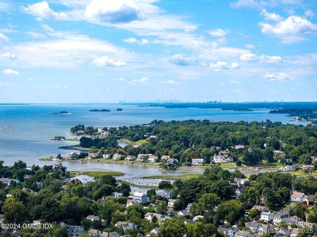 Homes for sale in Greenwich, CT | 35 Park Ave, Greenwich, CT 06870 | MLS# 24115799