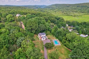 Homes for sale in Woodbridge, CT | 11 Ariel Rd, Woodbridge, CT 06525 | MLS# 24115512