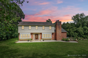 Homes for sale in Woodbridge, CT | 11 Ariel Rd, Woodbridge, CT 06525 | MLS# 24115512