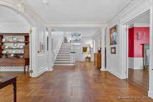 Homes for sale in Ridgefield, CT | 88 Main St, Ridgefield, CT 06877 | MLS# 24113168