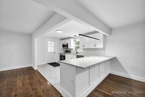 Homes for sale in Cromwell, CT | 291 Main St, Cromwell, CT 06416 | MLS# 24114315