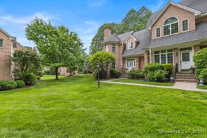 Homes for sale in Greenwich, CT | 104 Ritch Ave W #Apt 6, Greenwich, CT 06830 | MLS# 24116387