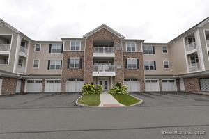 601 Brookside Court, Unit 601