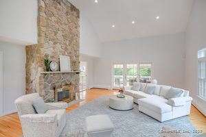 Homes for sale in Danbury, CT | 20 Laura Dr, Danbury, CT 06811 | MLS# 24116643