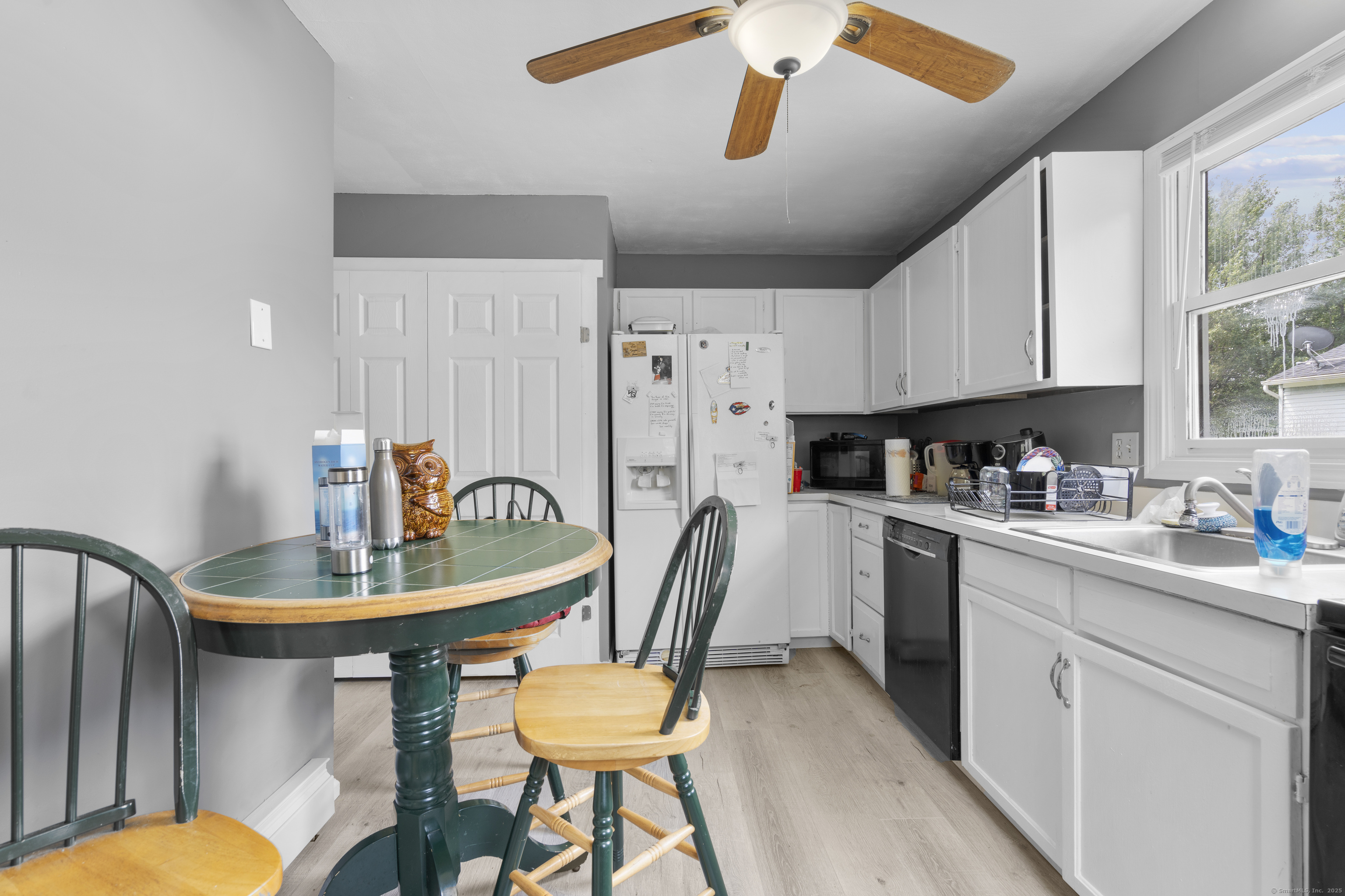 151 Downes, Waterbury, 06704, 3 Bedrooms Bedrooms, 0 ,1 BathroomBathrooms,Condo/co-op For Sale,For Sale,Downes,0,24116471