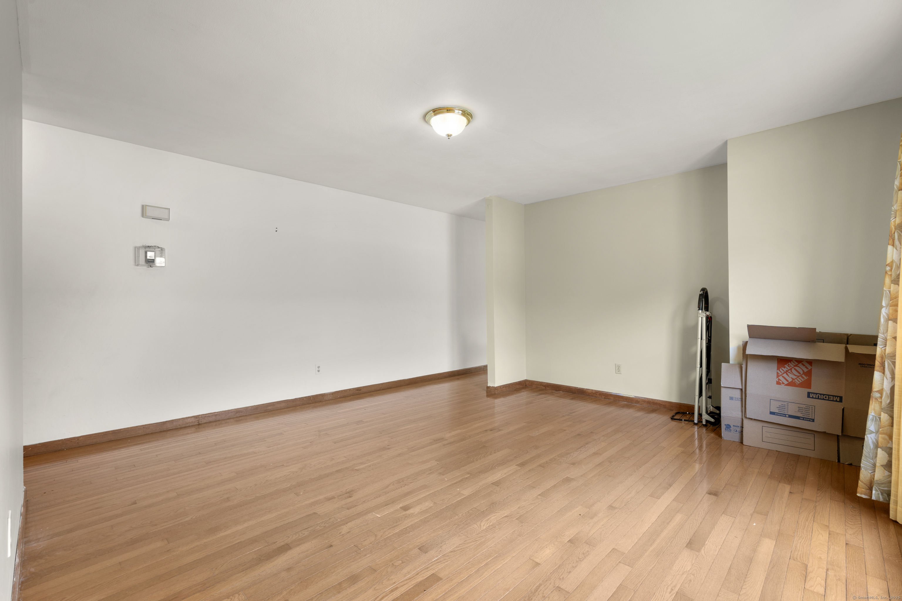 151 Downes, Waterbury, 06704, 3 Bedrooms Bedrooms, 0 ,1 BathroomBathrooms,Condo/co-op For Sale,For Sale,Downes,0,24116471