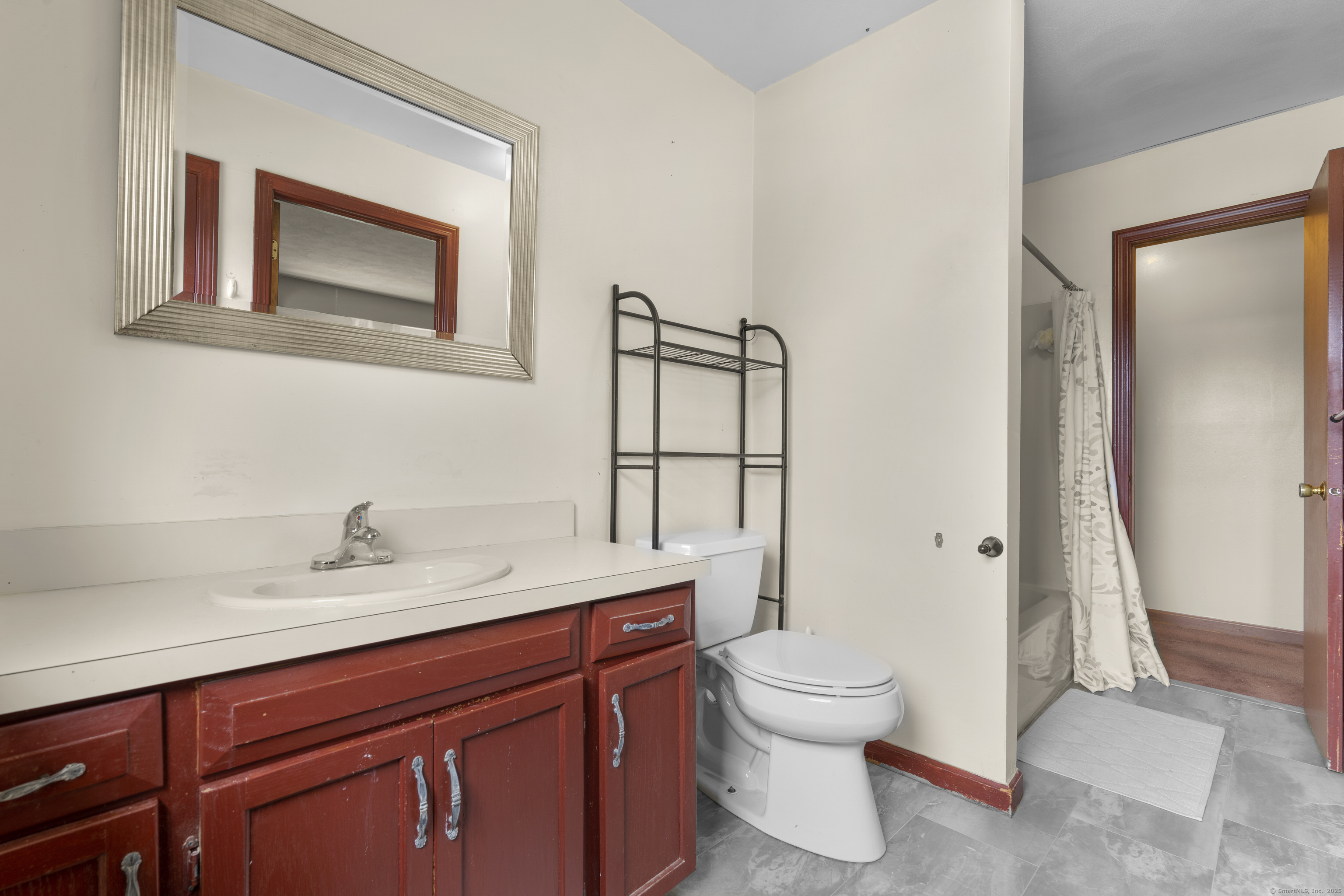 151 Downes, Waterbury, 06704, 3 Bedrooms Bedrooms, 0 ,1 BathroomBathrooms,Condo/co-op For Sale,For Sale,Downes,0,24116471