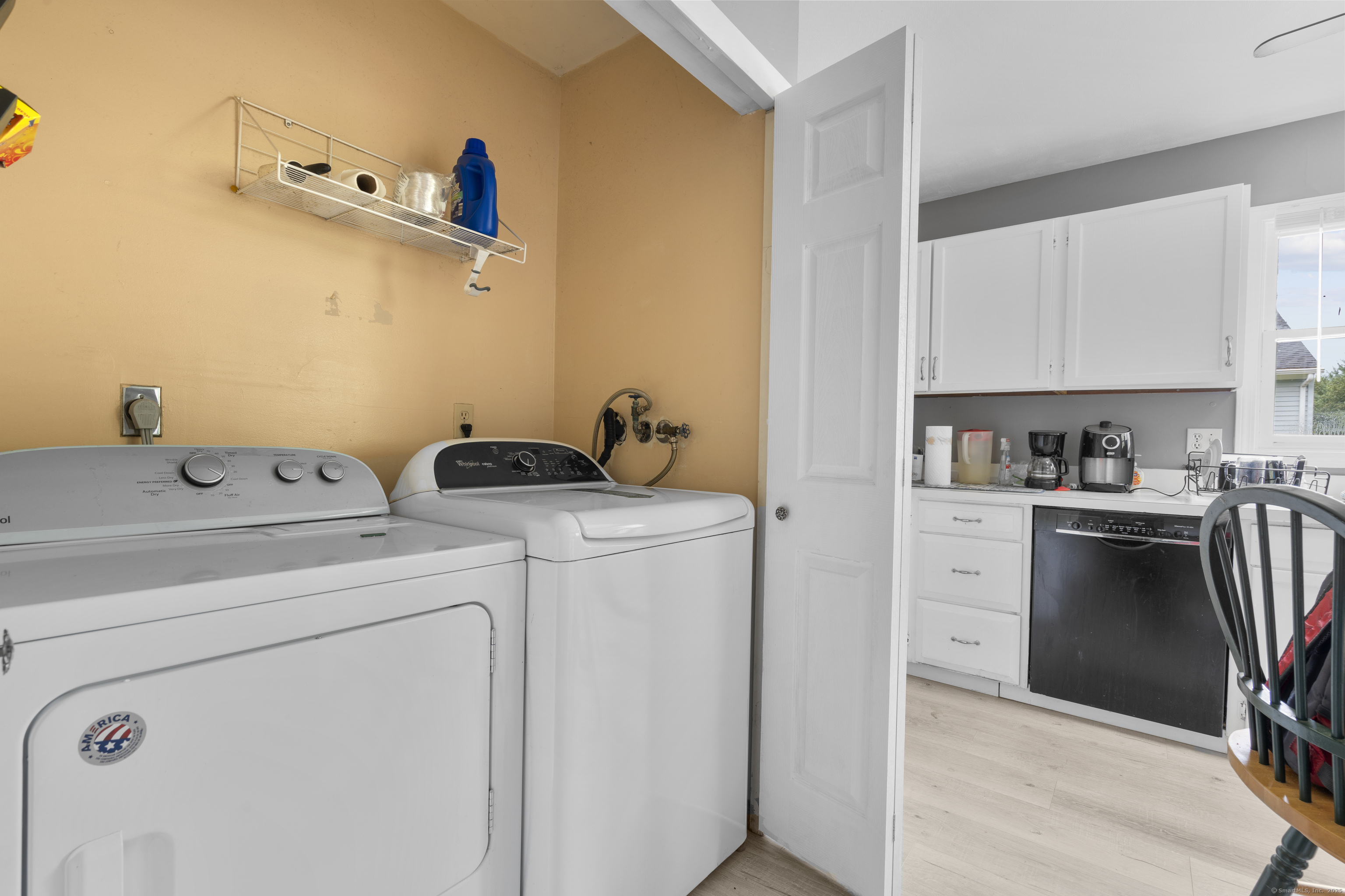 151 Downes, Waterbury, 06704, 3 Bedrooms Bedrooms, 0 ,1 BathroomBathrooms,Condo/co-op For Sale,For Sale,Downes,0,24116471