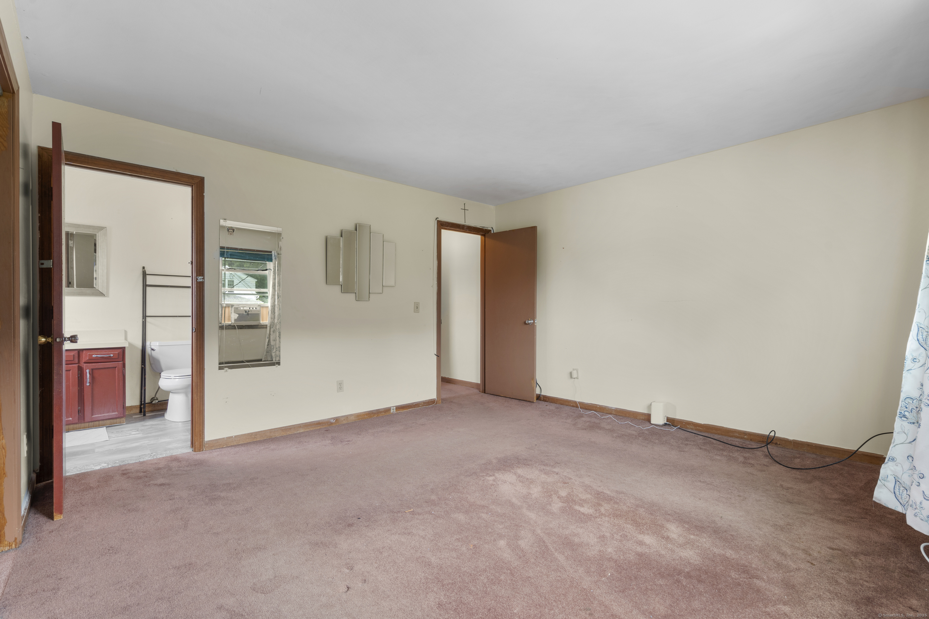 151 Downes, Waterbury, 06704, 3 Bedrooms Bedrooms, 0 ,1 BathroomBathrooms,Condo/co-op For Sale,For Sale,Downes,0,24116471