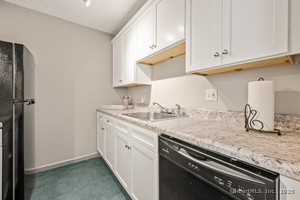 Homes for sale in Middletown, CT | 1 Russell St #APT 11, Middletown, CT 06457 | MLS# 24116660