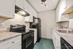 Homes for sale in Middletown, CT | 1 Russell St #APT 11, Middletown, CT 06457 | MLS# 24116660