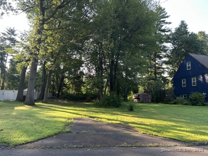 Homes for sale in Enfield, CT | 176 Cottage Rd, Enfield, CT 06082 | MLS# 24116781