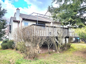 Homes for sale in Manchester, CT | 13 Oak Forest Dr #6, Manchester, CT 06042 | MLS# 24117372