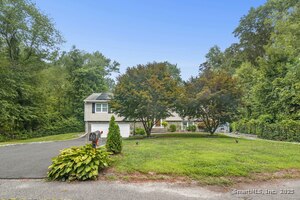 Homes for sale in Monroe, CT | 40 Winthrop Pl, Monroe, CT 06468 | MLS# 24116751