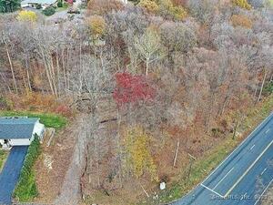 Homes for sale in West Hartford, CT | 2 Ferncliff Dr, West Hartford, CT 06119 | MLS# 24117599