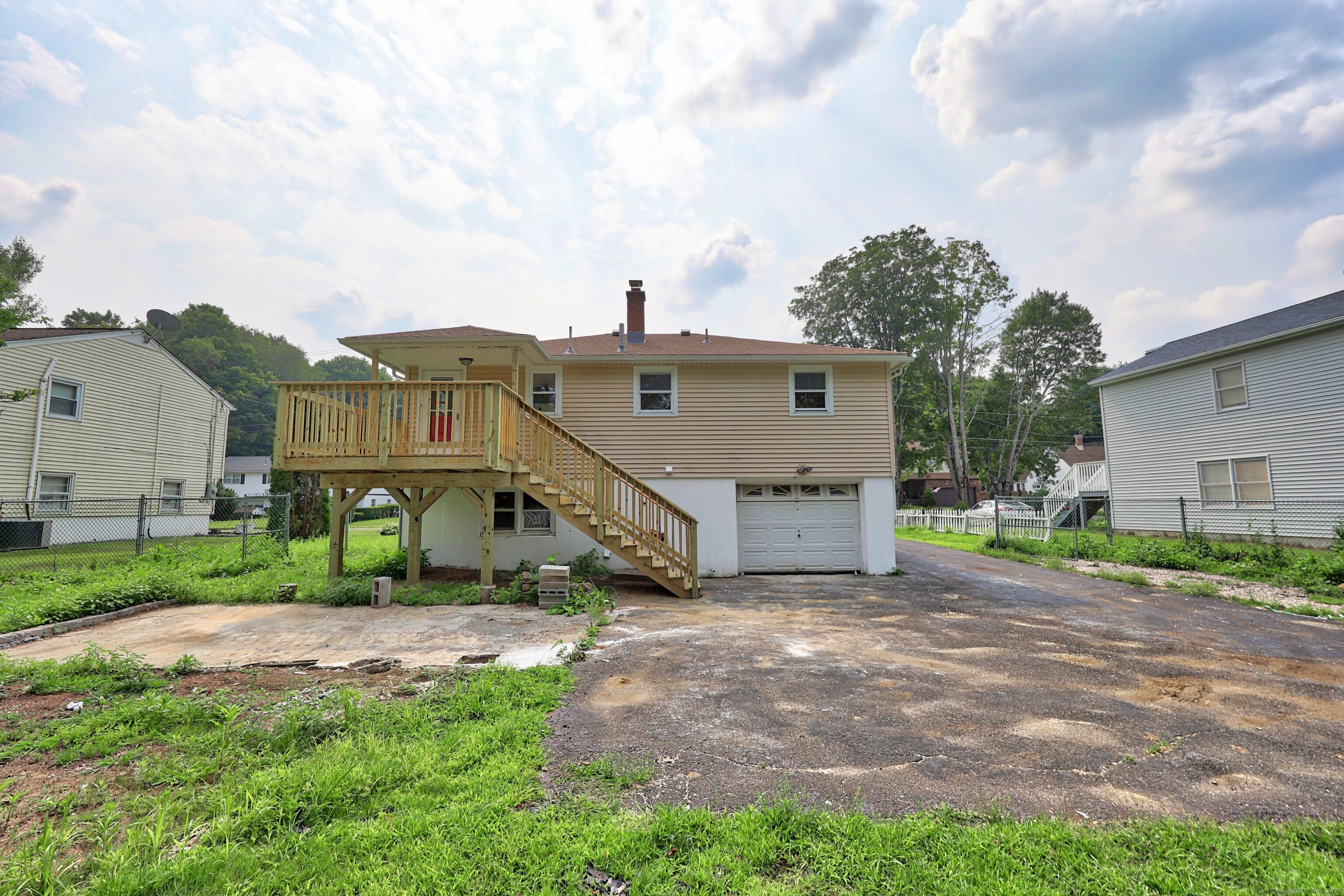 474 Chestnut Hill, Waterbury, 06704, 3 Bedrooms Bedrooms, ,2 BathroomsBathrooms,Single Family For Sale,For Sale,Chestnut Hill,24110968