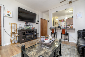 Homes for sale in Stamford, CT | 107 Lockwood Ave #APT 1B, Stamford, CT 06902 | MLS# 24115746