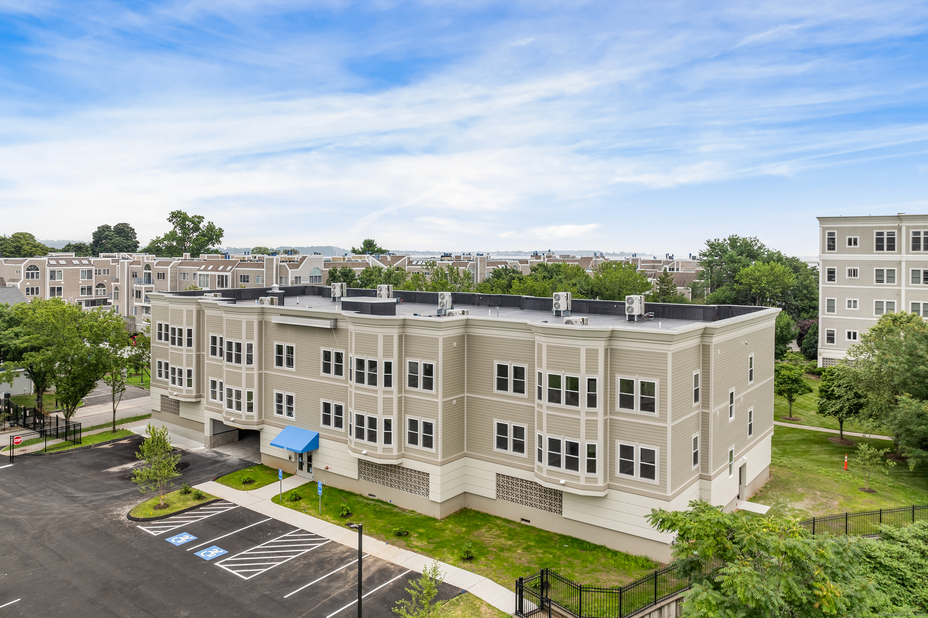 300 Harbour Close New Haven CT