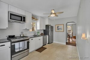 Homes for sale in Cromwell, CT | 3 West Street Hts, Cromwell, CT 06416 | MLS# 24116105