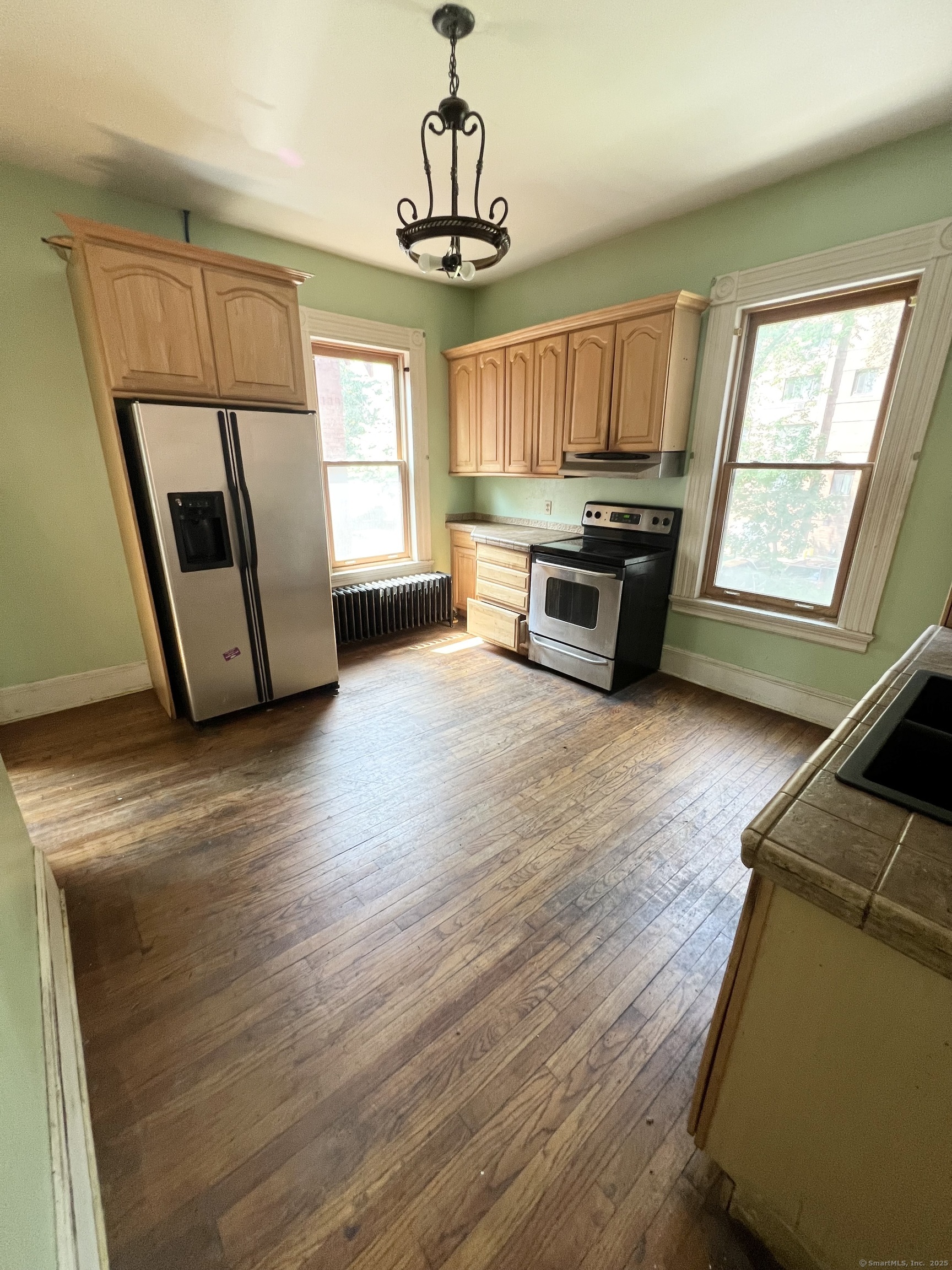 337 Laurel, Hartford, 06105, 6 Bedrooms Bedrooms, ,3 BathroomsBathrooms,Multi-family For Sale,For Sale,Laurel,24117868