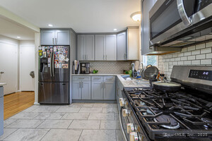 Homes for sale in Windsor, CT | 16 Hilltop Rd, Windsor, CT 06095 | MLS# 24117961