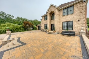 Homes for sale in Farmington, CT | 93 South Rd, Farmington, CT 06032 | MLS# 24116000