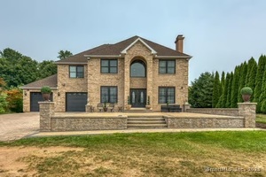 Homes for sale in Farmington, CT | 93 South Rd, Farmington, CT 06032 | MLS# 24116000