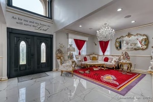 Homes for sale in Farmington, CT | 93 South Rd, Farmington, CT 06032 | MLS# 24116000