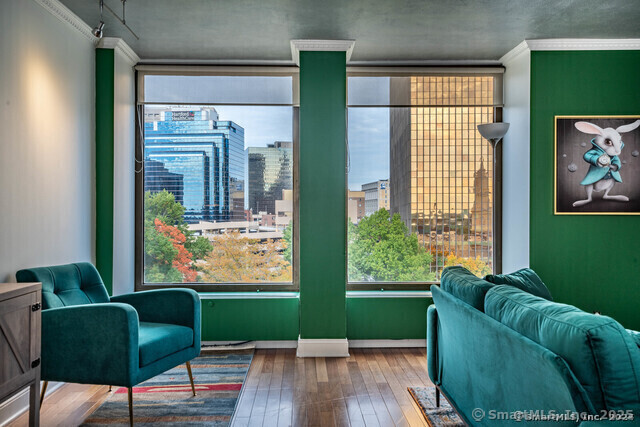 1 Gold, Hartford, 06103, 2 Bedrooms Bedrooms, ,2 BathroomsBathrooms,Condo/co-op For Sale,For Sale,Gold,24118245