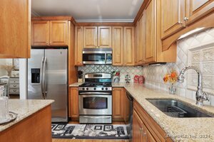 Homes for sale in Litchfield, CT | 154 Hunter Dr #154, Litchfield, CT 06759 | MLS# 24118457