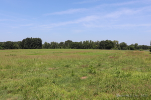 Homes for sale in East Windsor, CT | 183 Chamberlain Rd, East Windsor, CT 06016 | MLS# 24118369