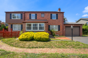 Homes for sale in Enfield, CT | 1 Charles St, Enfield, CT 06082 | MLS# 24114496