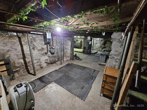 Homes for sale in Norwich, CT | 79 Roosevelt Ave, Norwich, CT 06360 | MLS# 24118296