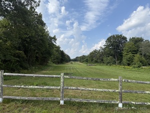 Homes for sale in Killingly, CT | 1450 North Rd, Killingly, CT 06241 | MLS# 24118955