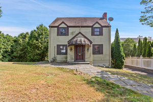 14 Parkhill Avenue
