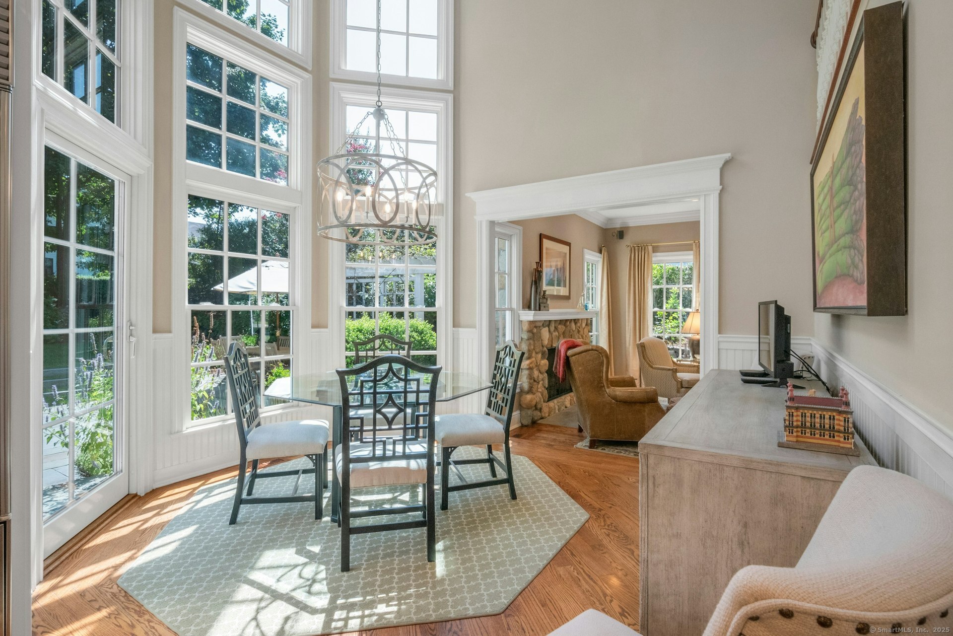Stamford, Connecticut, 06902, United States, 4 Bedrooms Bedrooms, ,4.5 BathroomsBathrooms,Residential,For Sale,1929358