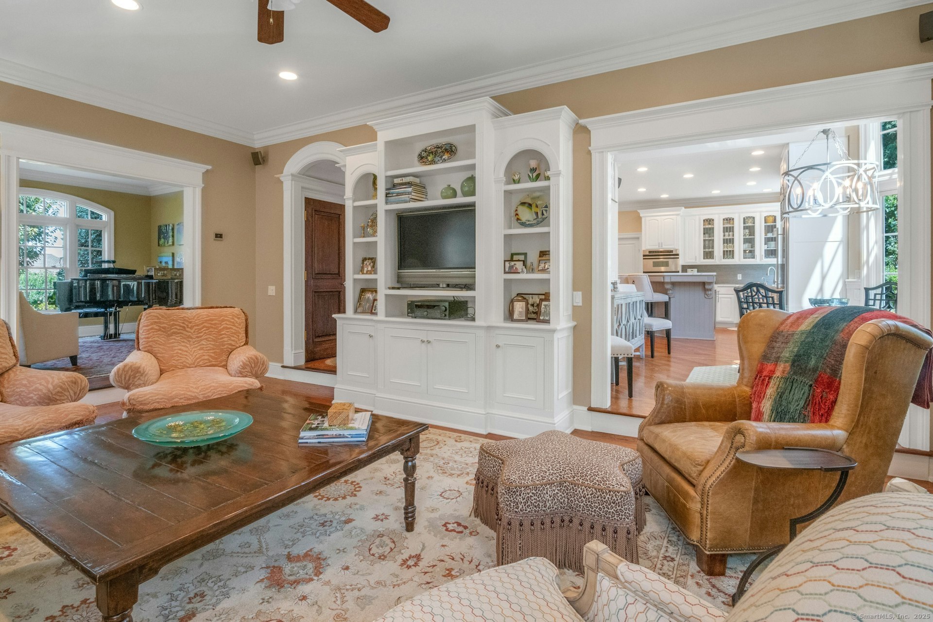 Stamford, Connecticut, 06902, United States, 4 Bedrooms Bedrooms, ,4.5 BathroomsBathrooms,Residential,For Sale,1929358