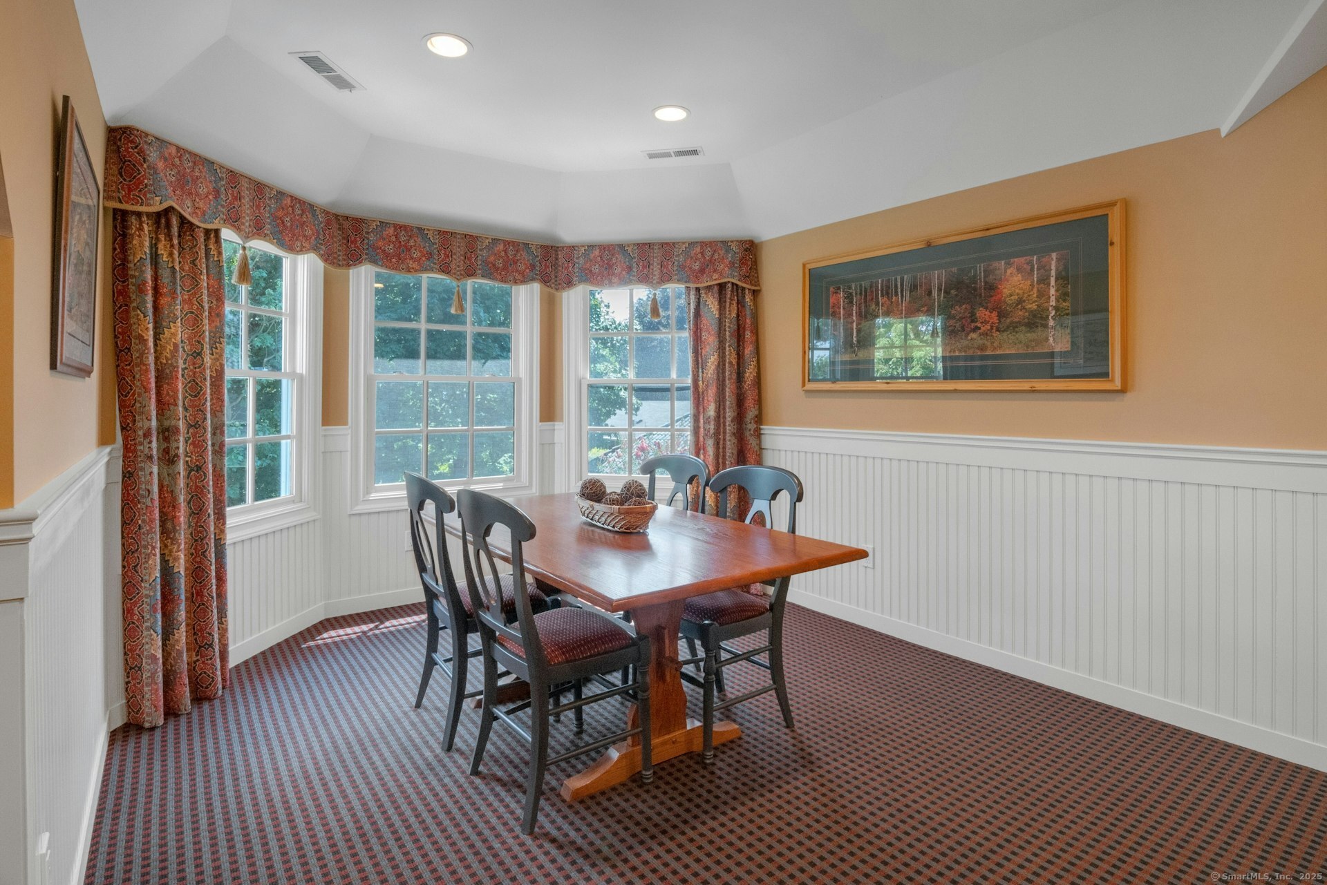 Stamford, Connecticut, 06902, United States, 4 Bedrooms Bedrooms, ,4.5 BathroomsBathrooms,Residential,For Sale,1929358