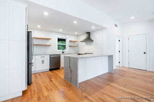 Homes for sale in Southington, CT | 228 Pattonwood Dr, Southington, CT 06489 | MLS# 24119327