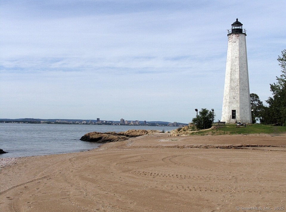 475 Lighthouse Road New Haven CT