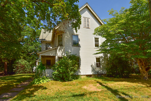 Homes for sale in Manchester, CT | 19 Russell St, Manchester, CT 06040 | MLS# 24119661